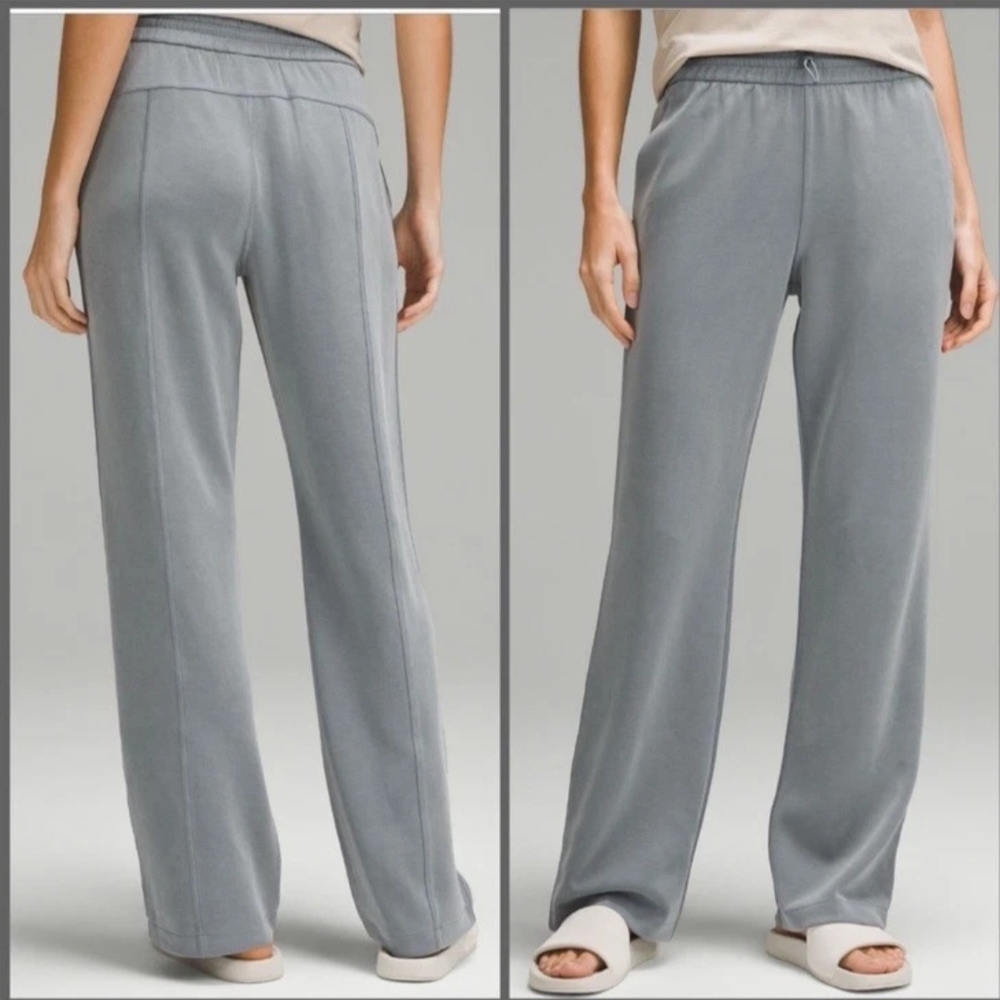 Lululemon Women's Relaxed Fit Gray Joggers Size 2